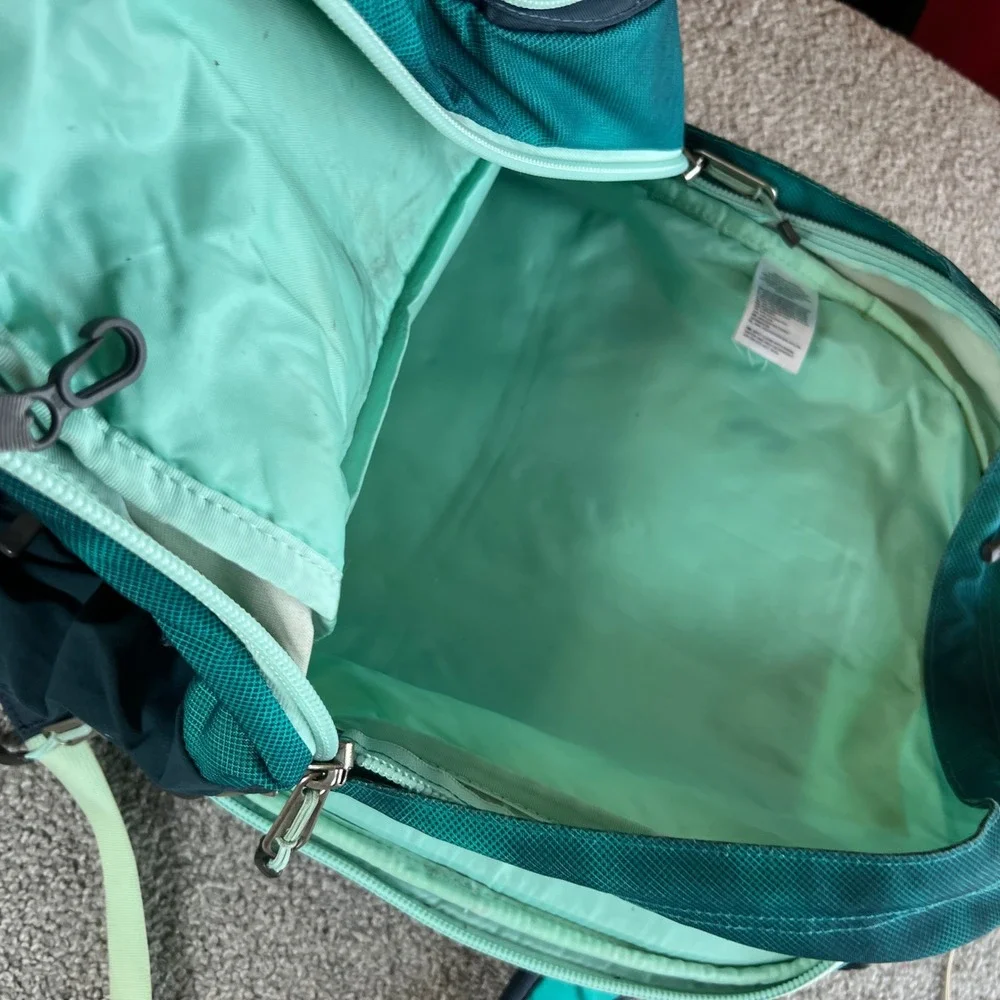 The North Face Recon Backpack Teal Navy Mint Laptop Sleeve Hiking Travel outdoor